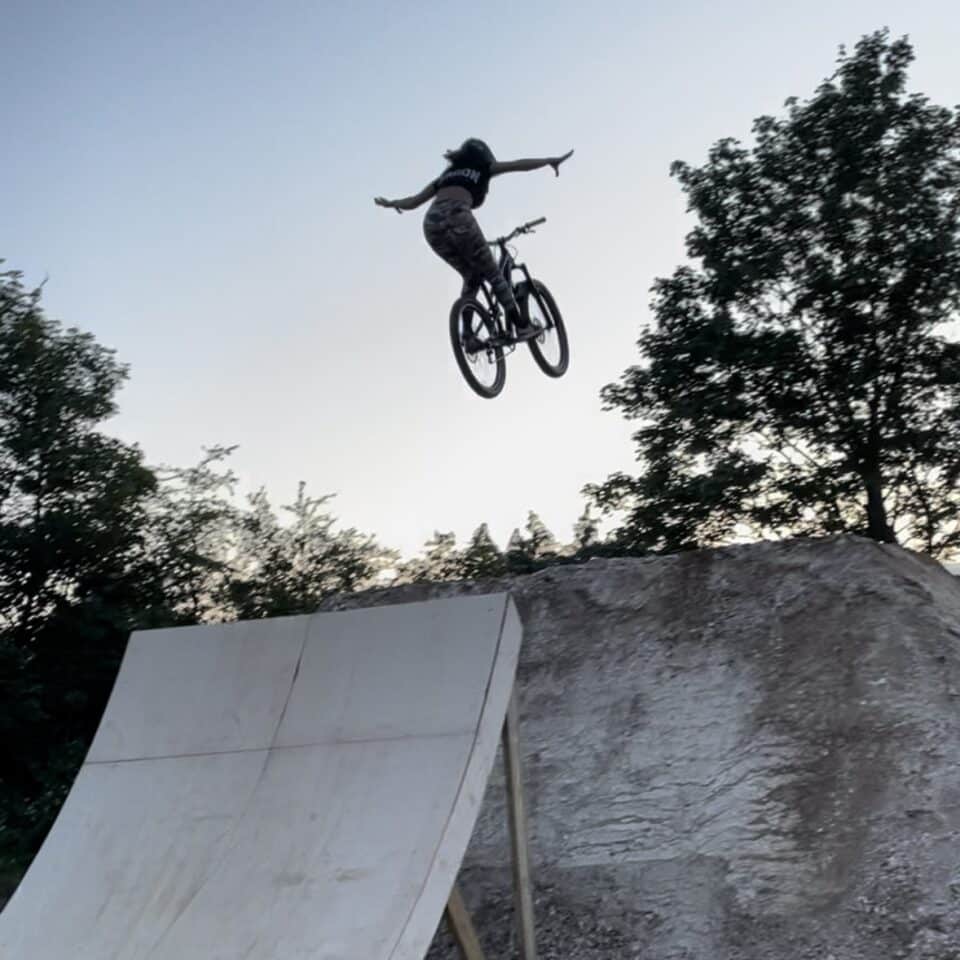 Tam no hander